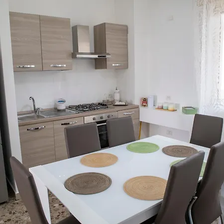 La Casa Del Sole بيت ضيافة